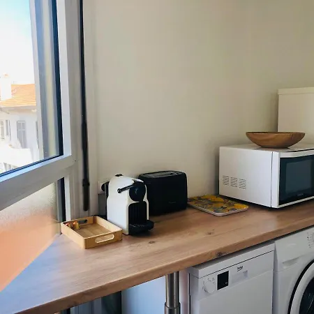 Grand Terrasse Climatisé Et Calme Appartement