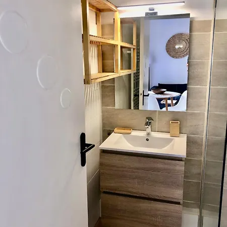 Grand Terrasse Climatise Et Calme