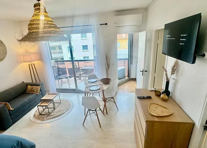 Grand Terrasse Climatise Et Calme Saint-Raphaël